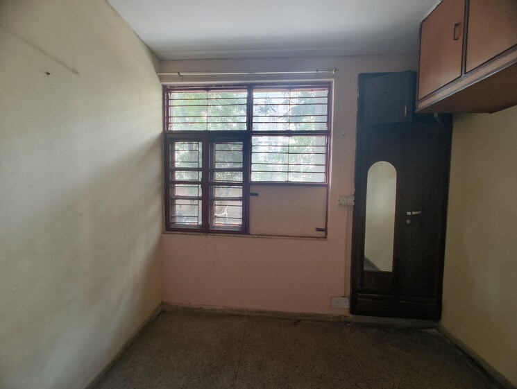 Room, sector 50 3 Bedroom 1600 Sq.Ft. Apartment In Sector 50 Noida 8646368