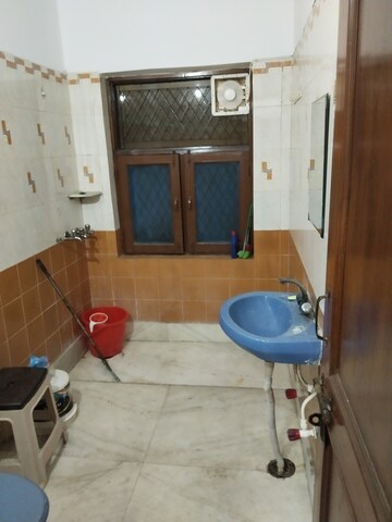 Bathroom in 1.5 BHK Independent House at Sector 56 – for Rent