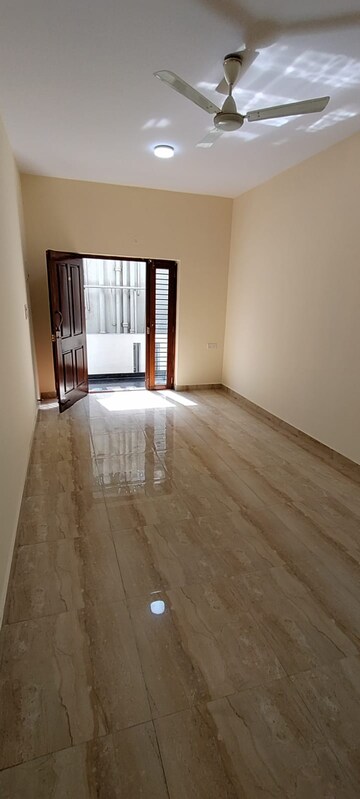 2 BHK Builder Floor For Rent in Defence Colony