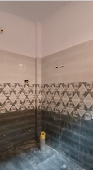 Bathroom in 3 BHK Independent House at Chinhat – for Sale