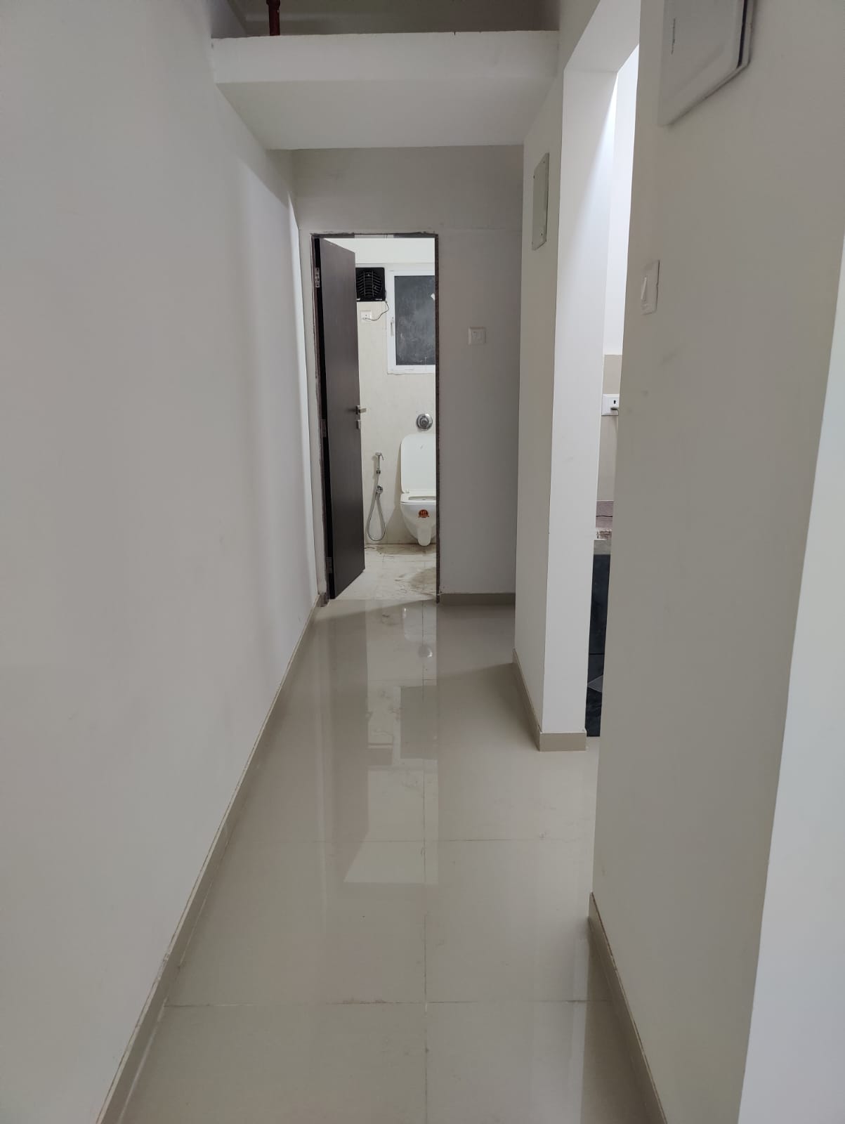 1 BHK + Extra Room Apartment For Rent in Puranik Hometown