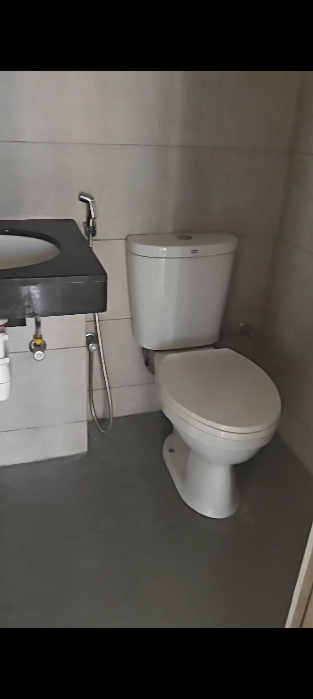 2 BHK Apartment For Sale in Kalpataru Paramount