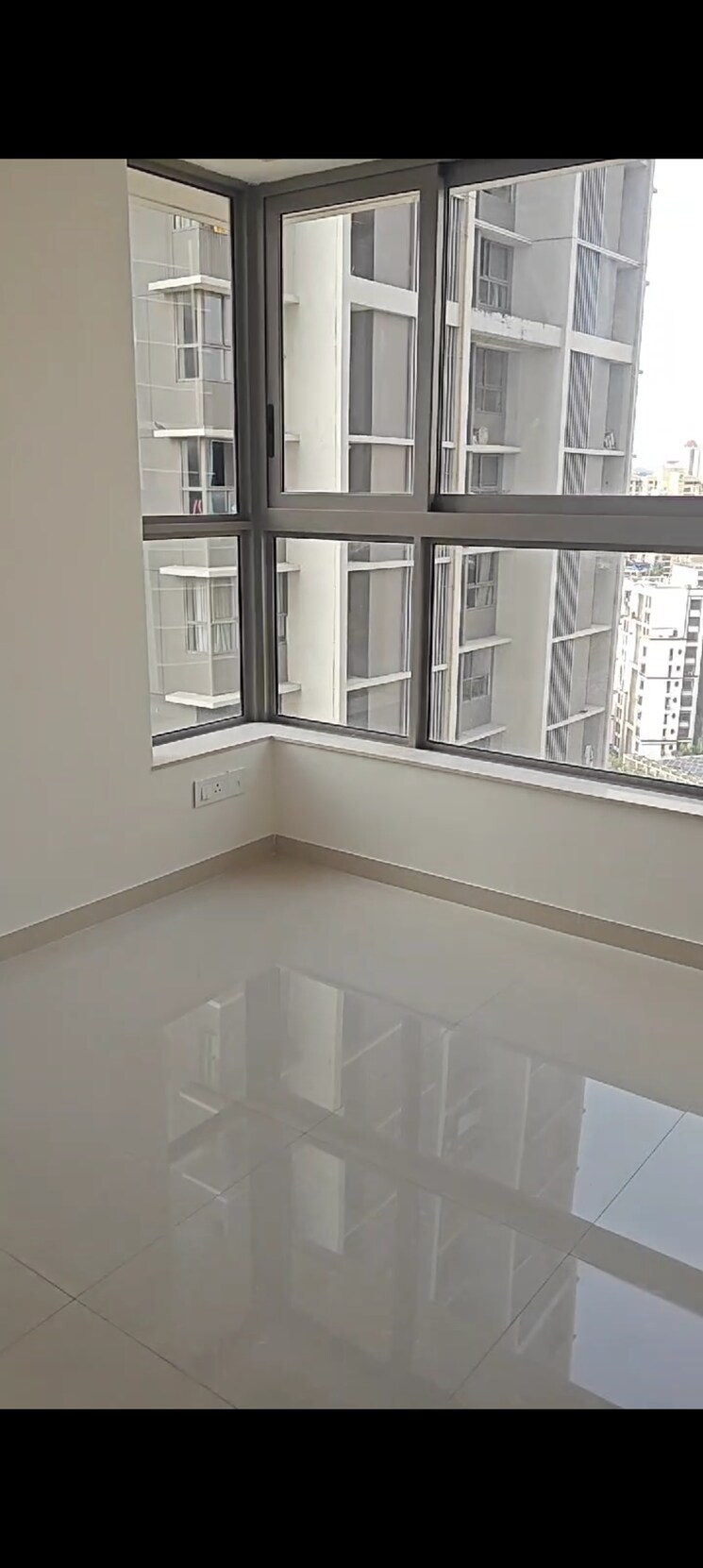 Balcony, kalpataru-paramount 2 Bedroom 527 Sq.Ft. Apartment In Kapur Bawdi Thane 8646712