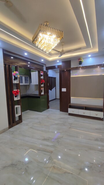 Living Room in 2 BHK Builder Floor at Sector 73 – for Sale