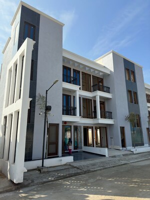 5 BHK Villa – Exterior View View at Raj Nagar Extension - for Sale