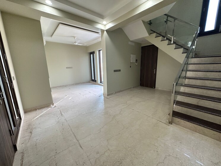 Kitchen, raj nagar extension 5 Bedroom 135 Sq.Yd. Villa In Raj Nagar Extension Ghaziabad 8646856