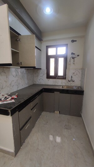 Kitchen in 3 BHK Builder Floor at Sector 73 – for Sale