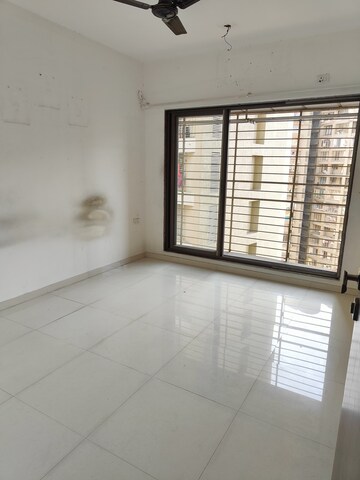 Room in 3 BHK Apartment at Acme Alpinia, Ghodbunder Road – for Rent
