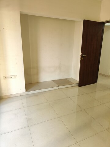 Room in 3 BHK Apartment at Acme Alpinia, Ghodbunder Road – for Rent