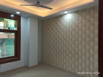 Room in 3 BHK Builder Floor at Malviya Nagar – for Sale