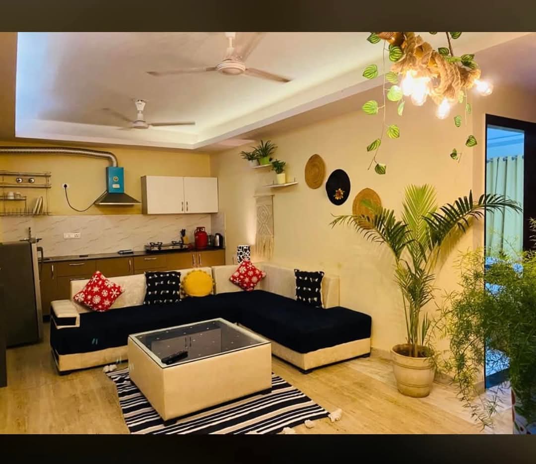 2 BHK Builder Floor For Rent in The Grand