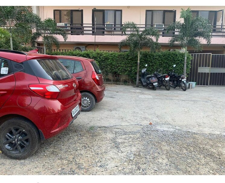  Parking, dlf city phase 3 1 Bedroom 700 Sq.Ft. Apartment In Dlf City Phase 3 Gurgaon 8646865