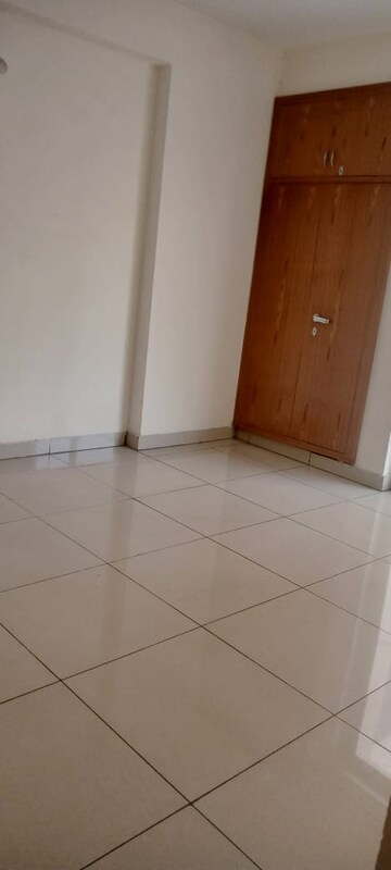 Room in 2 BHK Apartment at Gaur City 2 - 14th Avenue, Sector 16c Greater Noida – for Sale