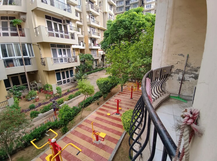 Balcony, sector 52 4 Bedroom 2000 Sq.Ft. Apartment In Sector 52 Gurgaon 8647142