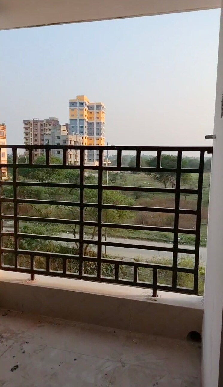 Balcony, new town action area iii 3 Bedroom 1148 Sq.Ft. Apartment In New Town Action AreA Iii Kolkata 8647152