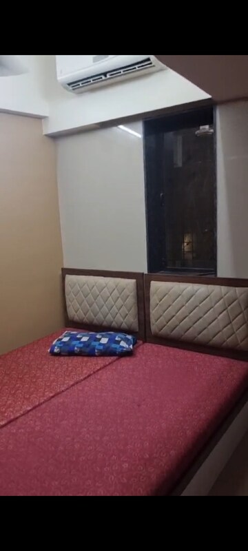 Room in 1.5 BHK Apartment at Vijaynagar Society, Marol – for Rent