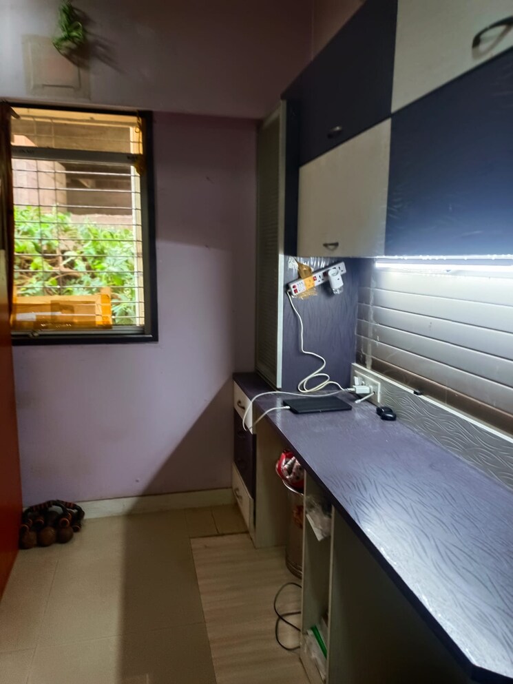 Room, joshi-amar-vaishali-chs 1.5 Bedroom 580 Sq.Ft. Apartment In Naupada Thane 8647188