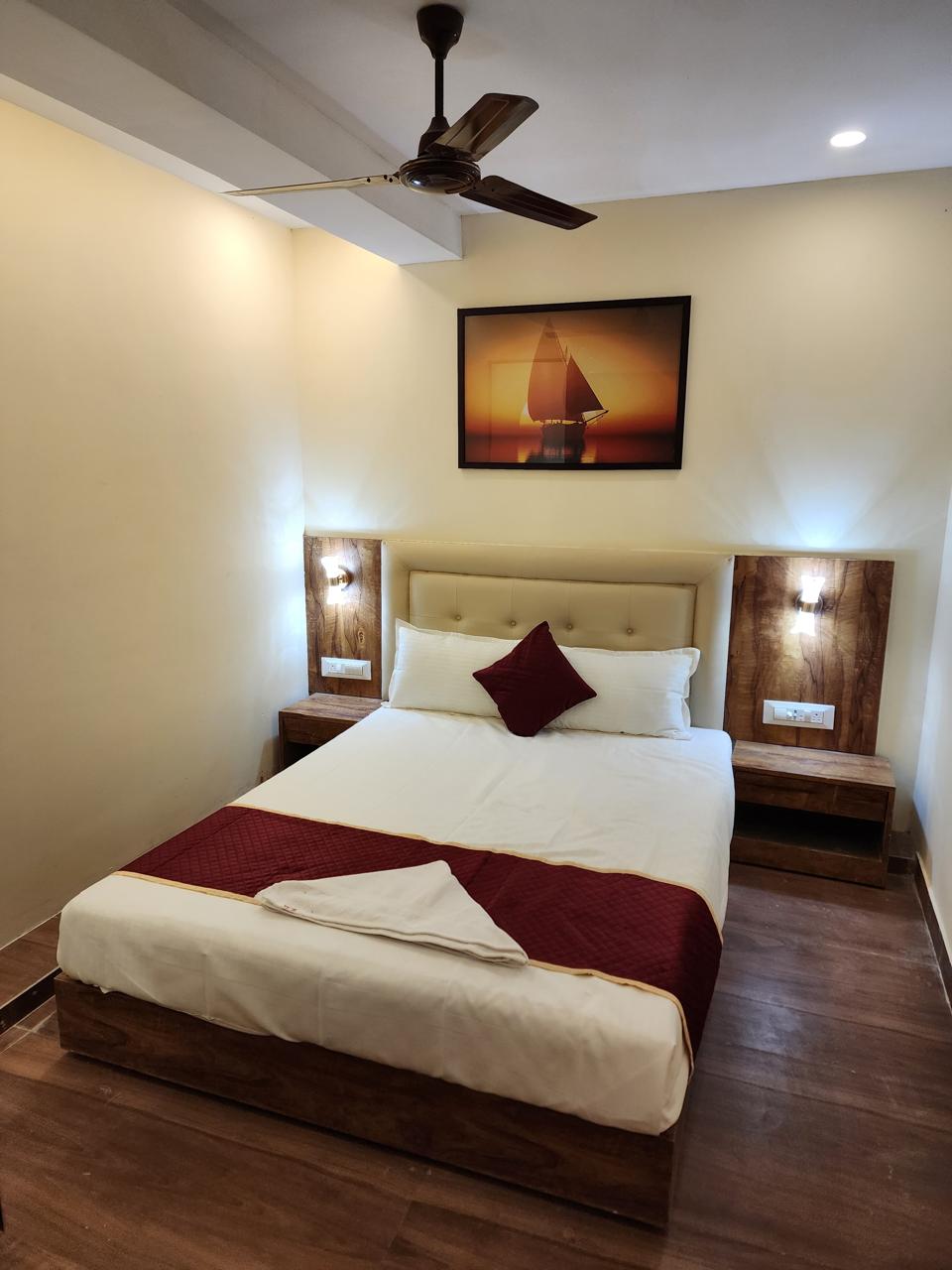 2 BHK Apartment For Rent in RNA NG Eclat