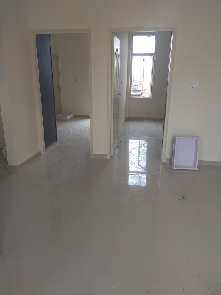 Living Room, vip road 2 Bedroom 600 Sq.Ft. Apartment In Vip Road Zirakpur 8647230