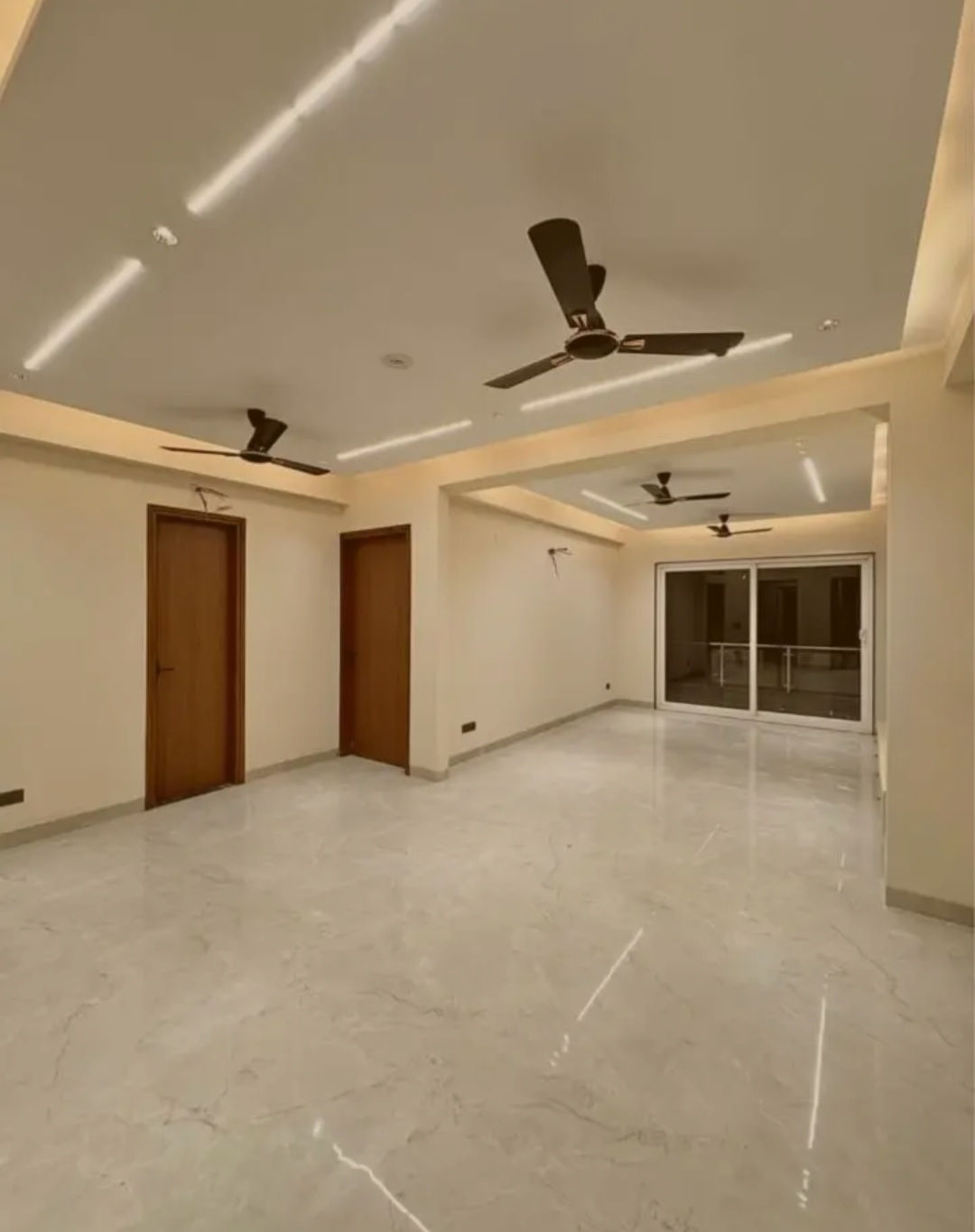 4 BHK + Pooja Room,Servant Room,Study Room,Extra Room Builder Floor For Rent in D Block Saket 