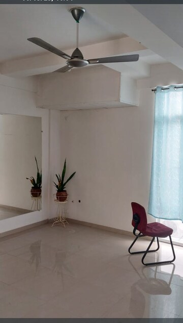  Office Space – Exterior View View at Omaxe Royal Street, Sector 14 - for Sale