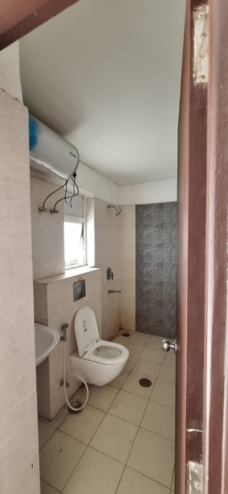 Bathroom, spaze-privy-at4 3 Bedroom 1985 Sq.Ft. Apartment In Sector 84 Gurgaon 8647324