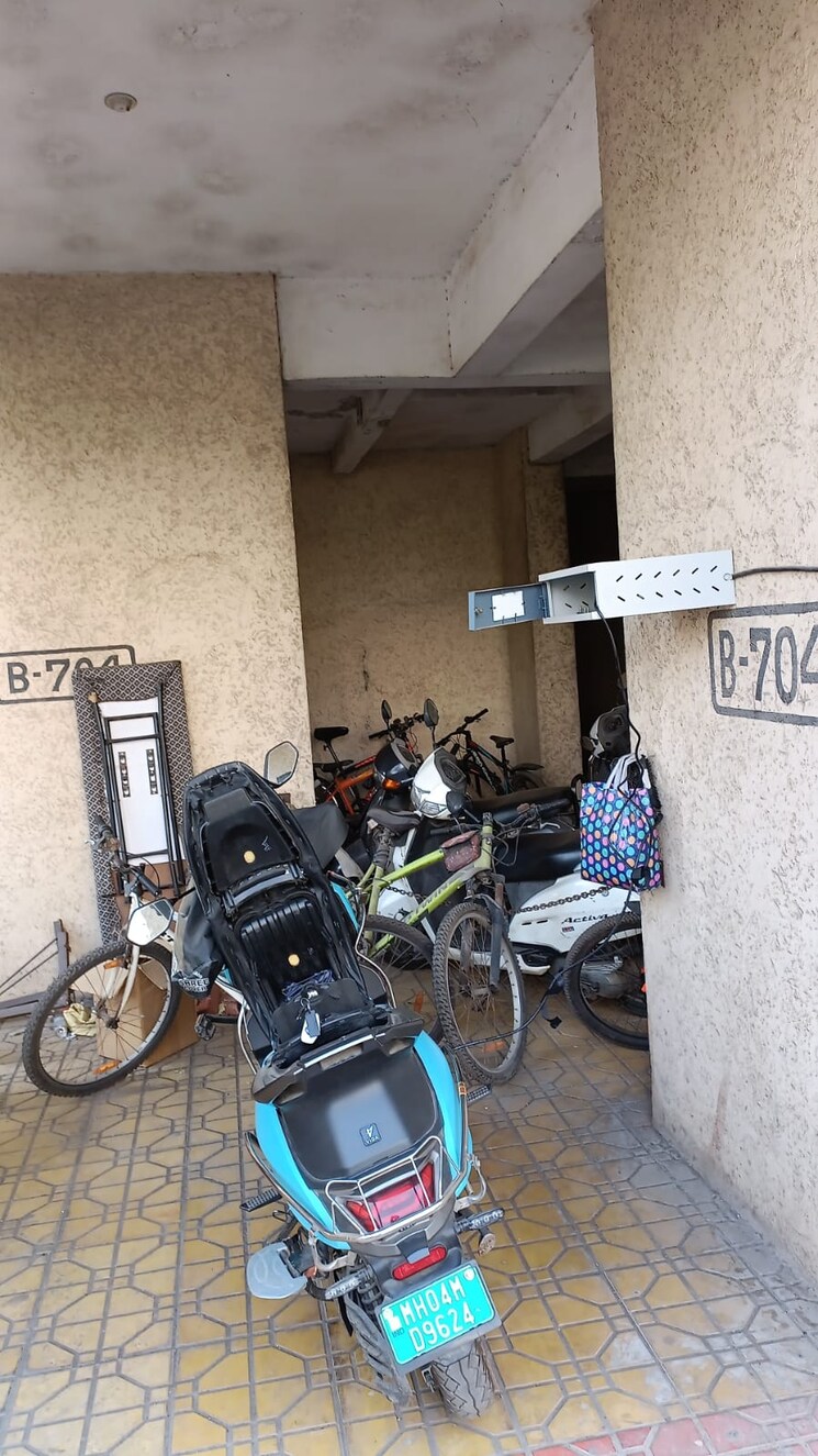  Parking, pride-presidency-luxuria 2.5 Bedroom 879 Sq.Ft. Apartment In Ghodbunder Road Thane 8647329