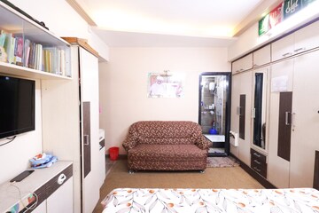Living Room in 2.5 BHK Apartment at Pride Presidency Luxuria, Ghodbunder Road – for Sale