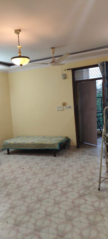 Bedroom in 1 BHK Builder Floor at Lajpat Nagar – for Rent