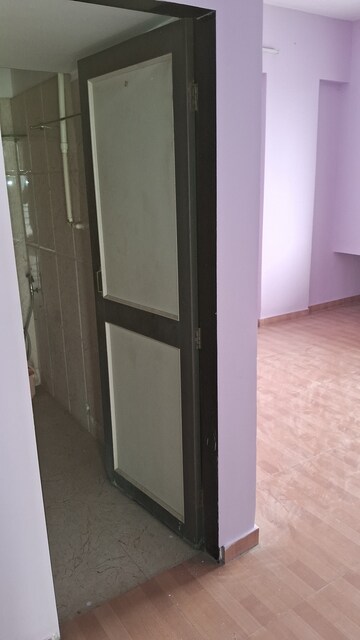 Furnished Amenities in 2 BHK Apartment at New Central CHS, Beturkar Pada – for Rent