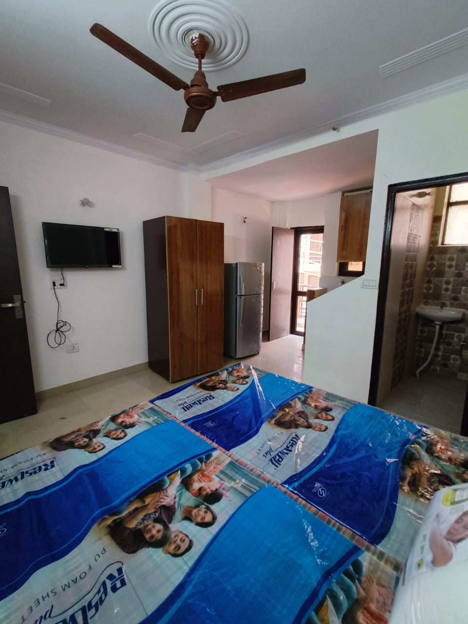 1 RkBuilder Floor For Rent in SS 100