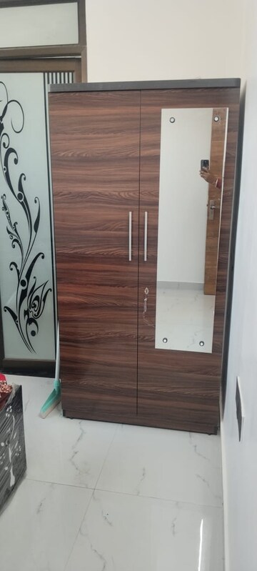 Room in 3 BHK Apartment at Manyawas – for Rent