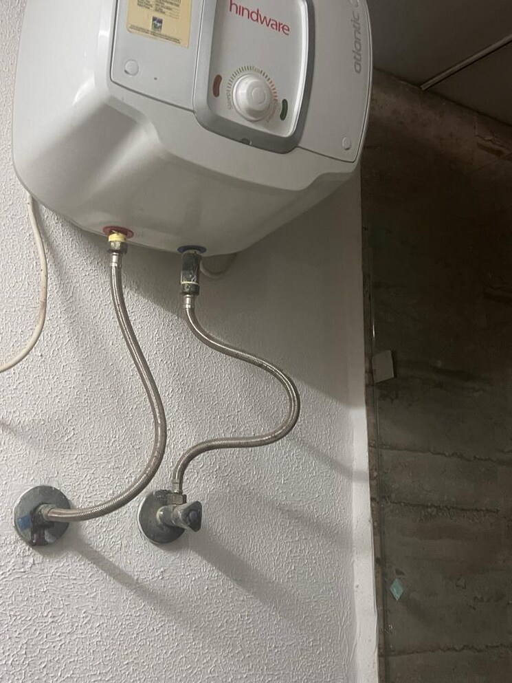 Bathroom, gaur-sportswood 3.5 Bedroom 2280 Sq.Ft. Apartment In Sector 79 Noida 8647354