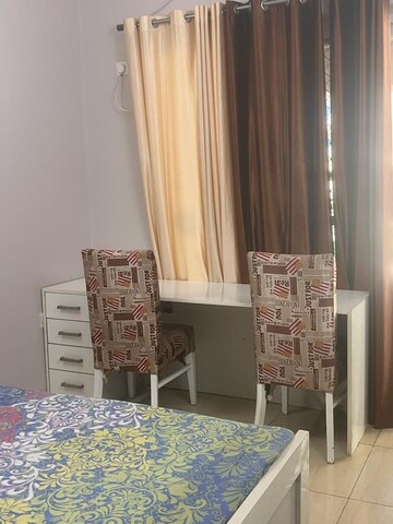 Room in 3.5 BHK Apartment at Gaur Sportswood, Sector 79 – for Sale
