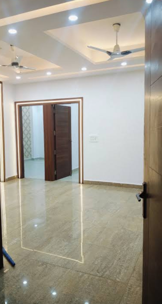 1 BHK Builder Floor For Rent in Rattan Apartment