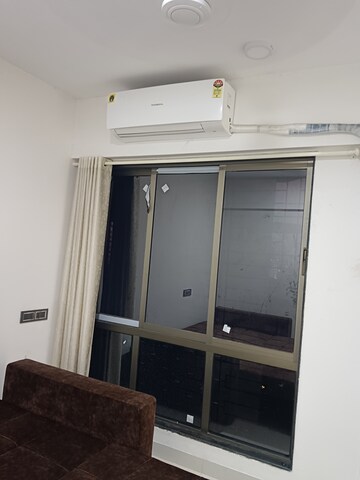 Furnished Amenities in 2 BHK Apartment at Shiv Shakti Tower 28, Malad East – for Rent