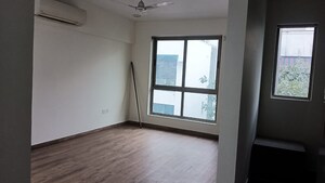 Room in 4 BHK Apartment at Tata Primanti-Executive Floors, Sector 72 – for Sale