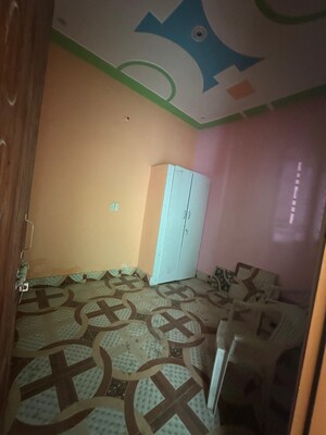 Bedroom in 5 BHK Independent House at Mohabbewala – for Sale