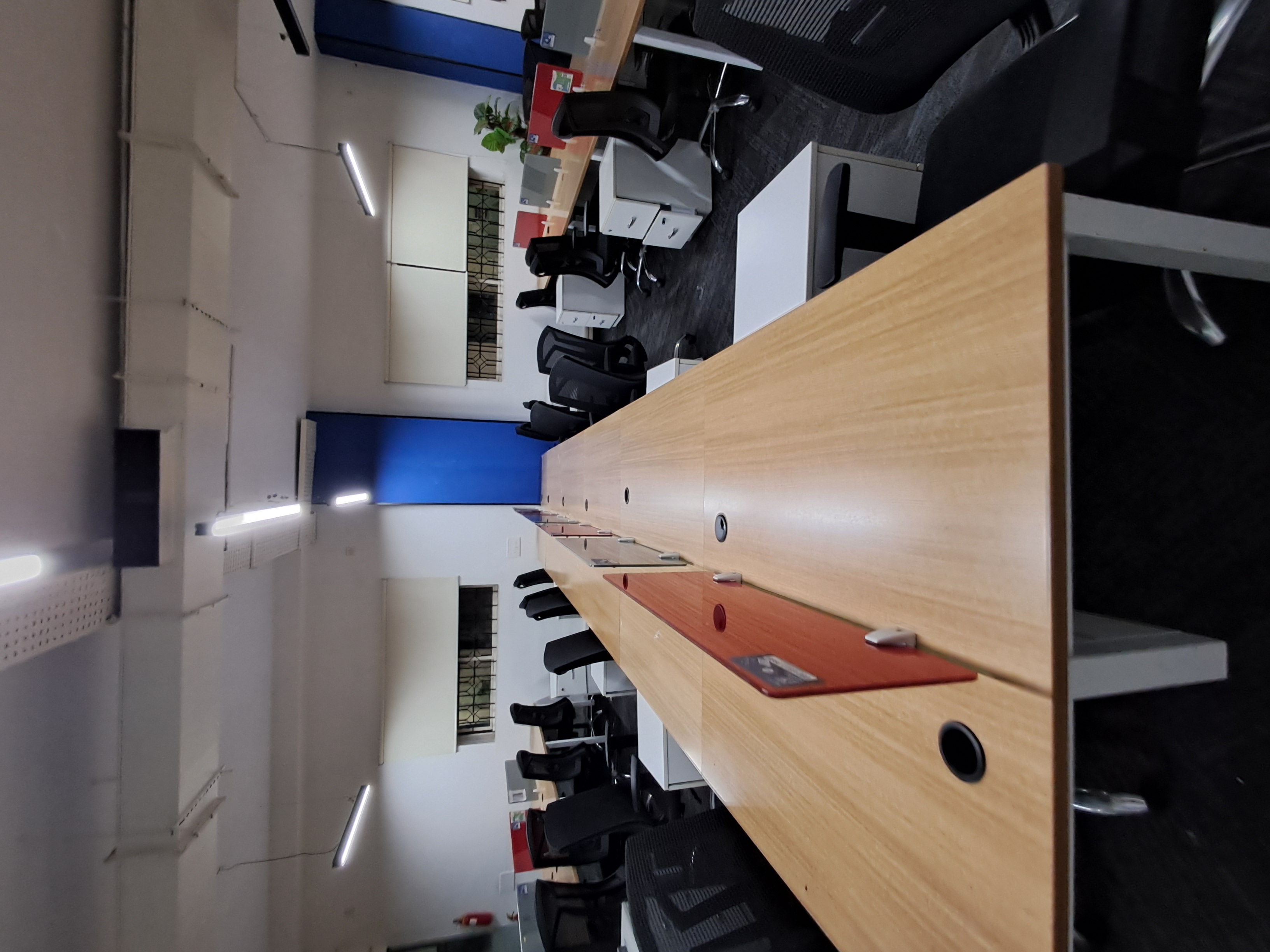 Office Space For Rent in Edzje