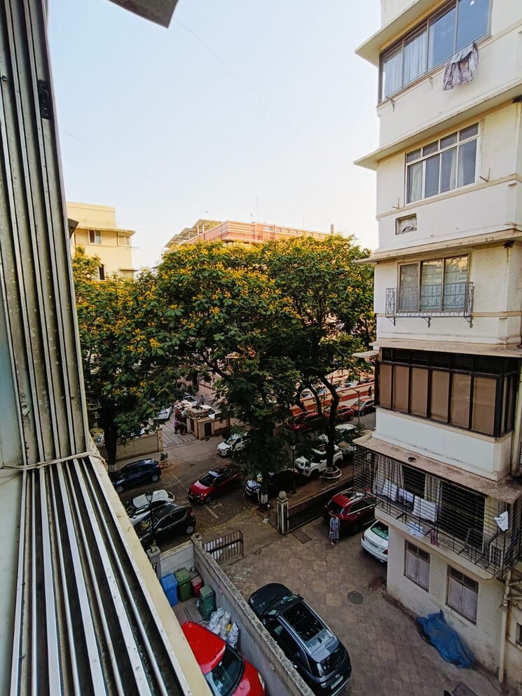 Balcony, marine drive 2 Bedroom 1000 Sq.Ft. Apartment In Marine Drive Mumbai 8647425