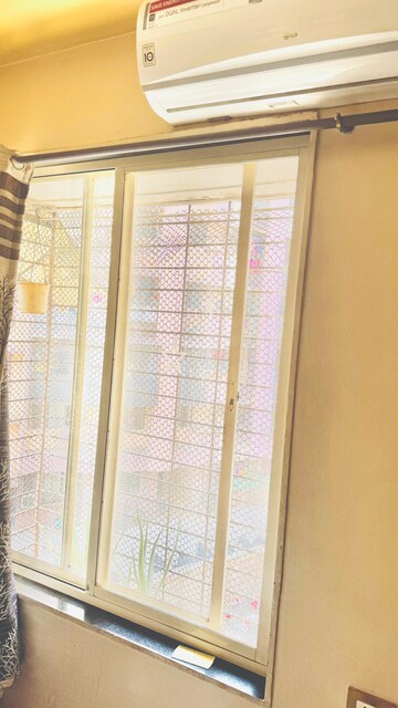 Building Lobby in 1 BHK Apartment at Rosa Classic Apartment, Kasarvadavali – for Rent