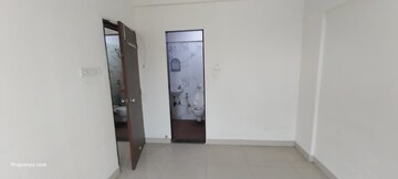Room in 1 BHK Apartment at Sethia Green View, Goregaon West – for Rent