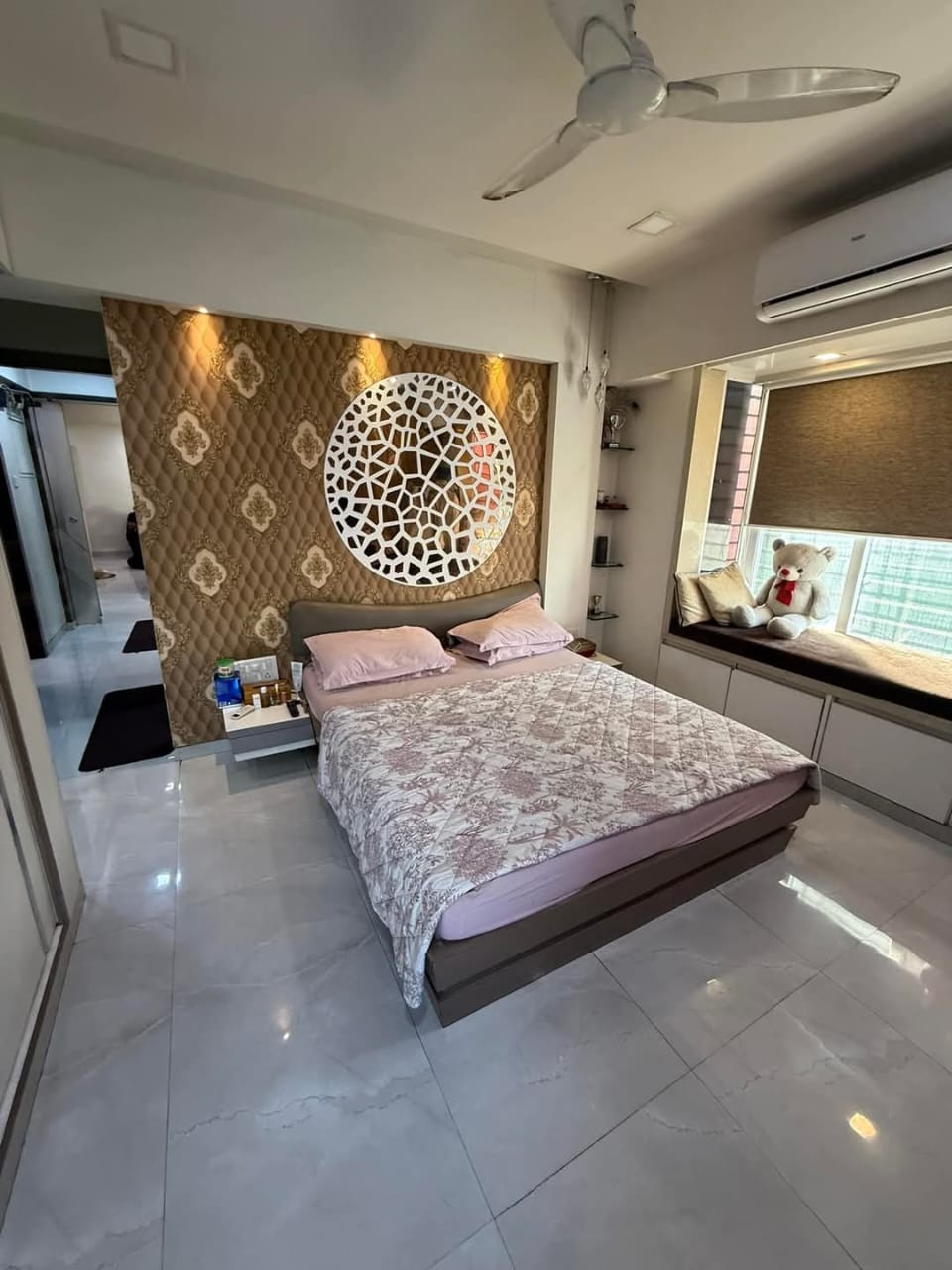 2 BHK + Pooja Room Apartment For Rent in Palash Towers