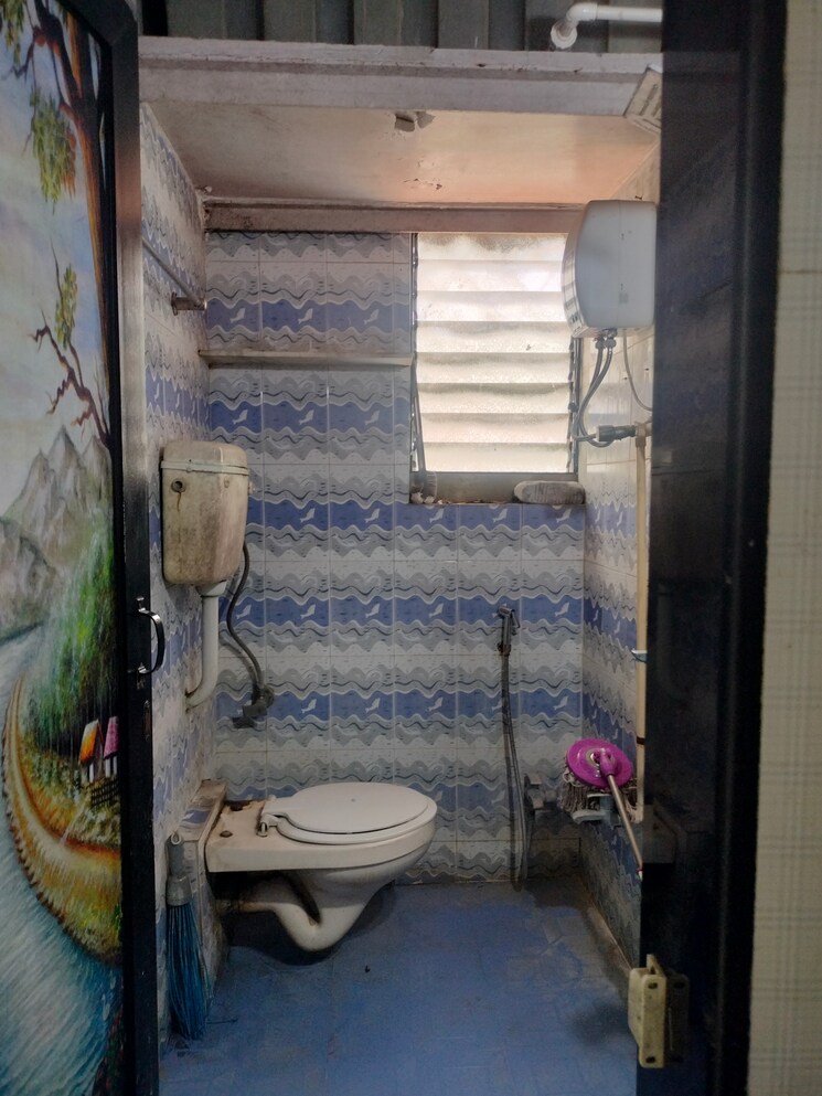 Bathroom, purushottam-plaza 1 Bedroom 650 Sq.Ft. Apartment In Kasarvadavali Thane 8647471