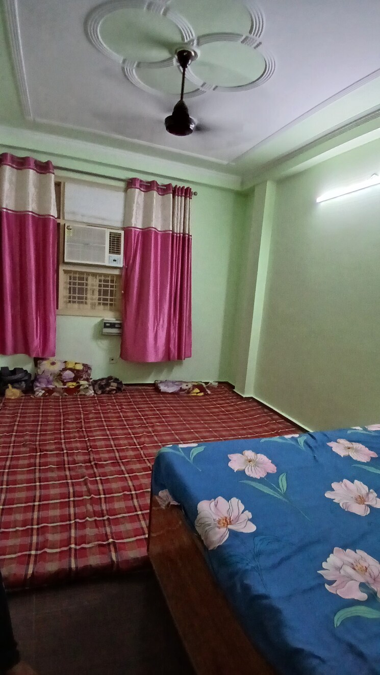 Bedroom, zakir nagar 3 Bedroom 1350 Sq.Ft. Apartment In Zakir Nagar Delhi 8647475