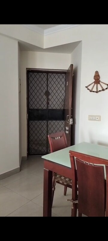3 BHK Apartment For Rent in DLF The Carlton Estate, Dlf Phase V