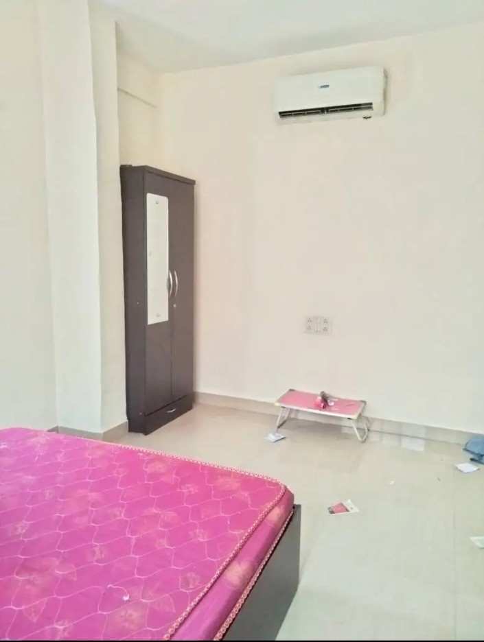 2 BHK Apartment For Rent in Anuj Co-Op Housing Society