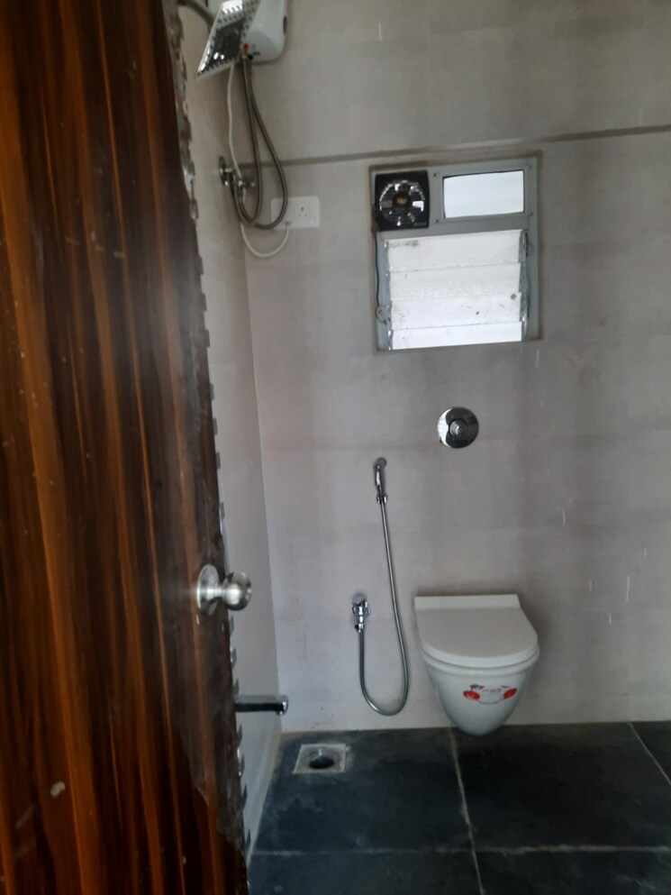 Bathroom, jvm-corner-stone 2 Bedroom 675 Sq.Ft. Apartment In Naupada Thane 8647504