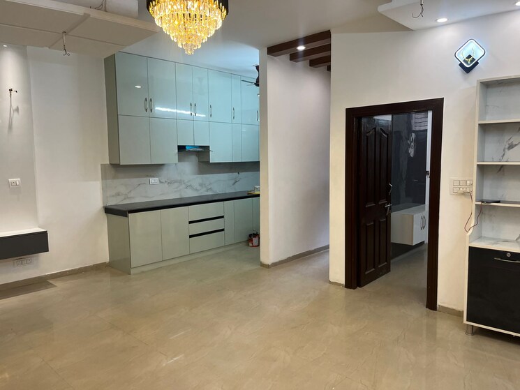 Kitchen, pir machalla 3 Bedroom 150 Sq.Yd. Builder Floor In Pir Machalla Zirakpur 8647518