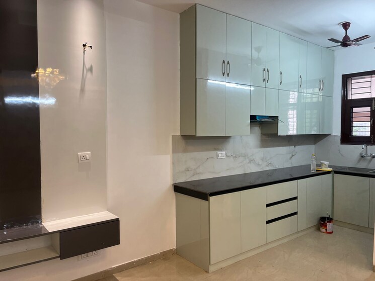 Kitchen, pir machalla 3 Bedroom 150 Sq.Yd. Builder Floor In Pir Machalla Zirakpur 8647518